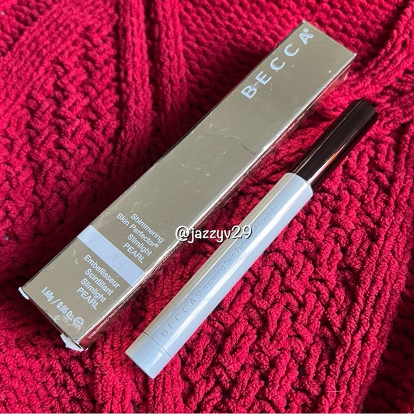 ✨Becca Cosmetics Shimmering Skin Perfector Slimlight✨ - Picture 5 of 5